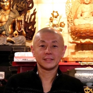 staff-photo-飯塚.jpg